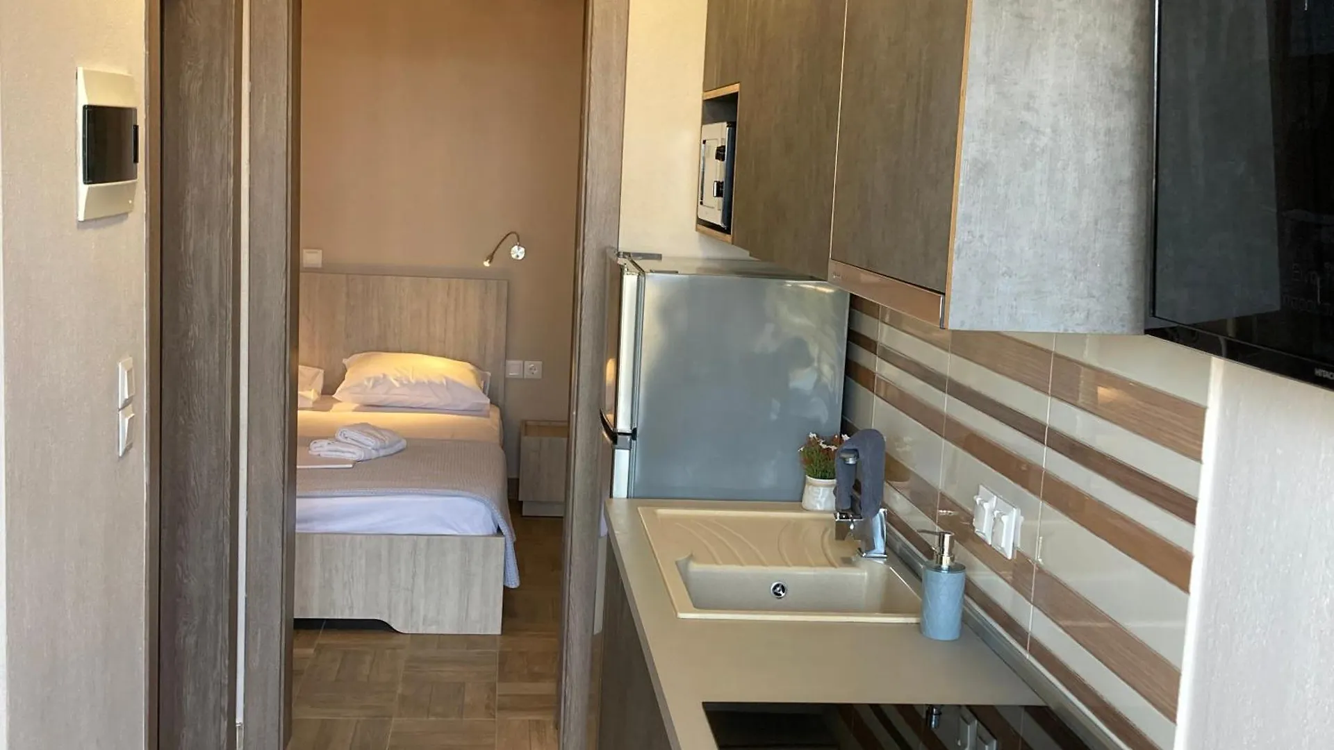Thealos Rooms Vourvourou