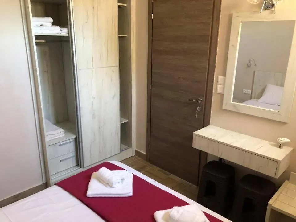 Apartment Thealos Rooms Vourvourou Greece