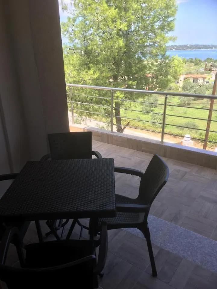 Thealos Rooms Vourvourou Apartment