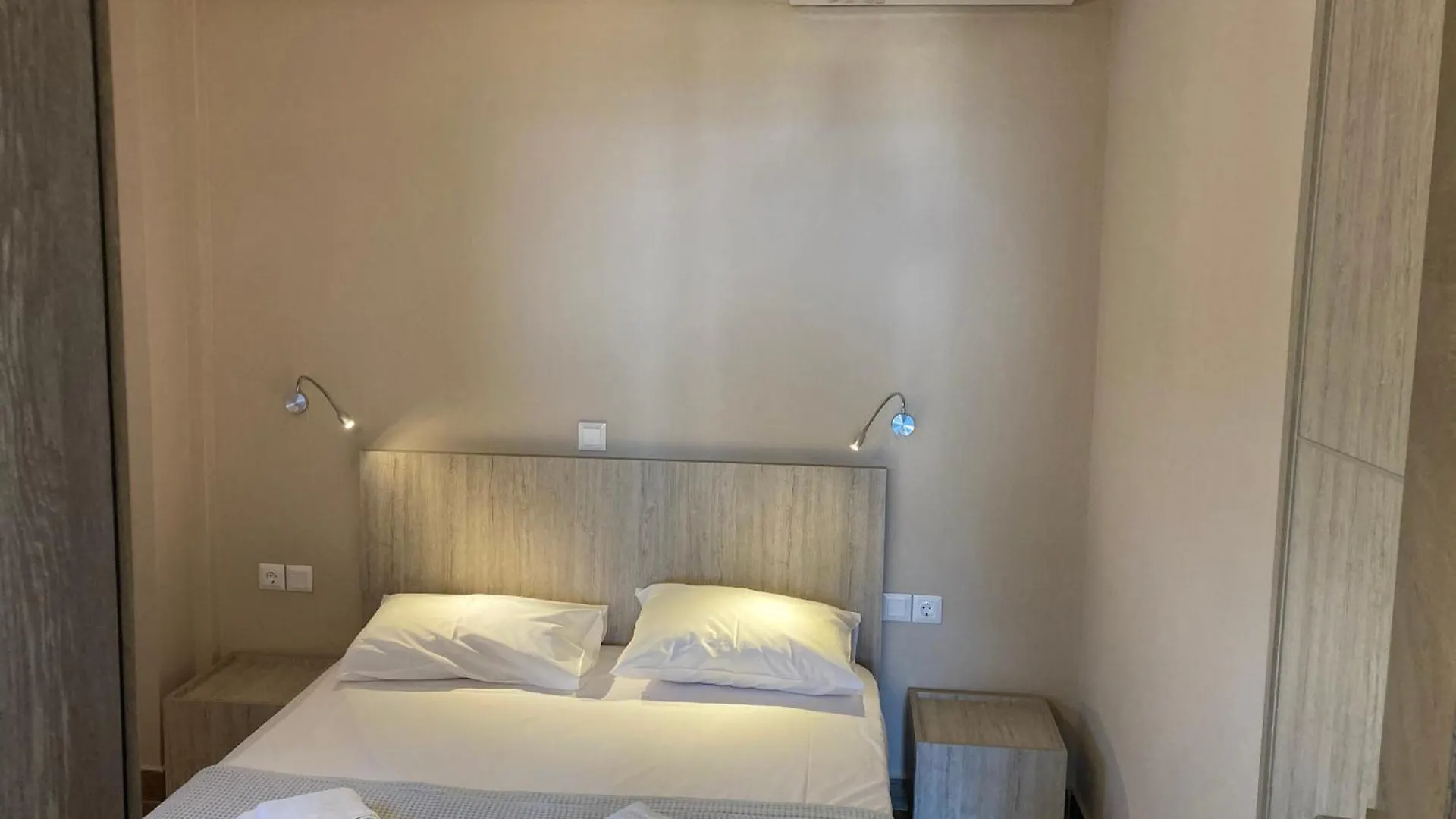 Thealos Rooms Vourvourou Greece