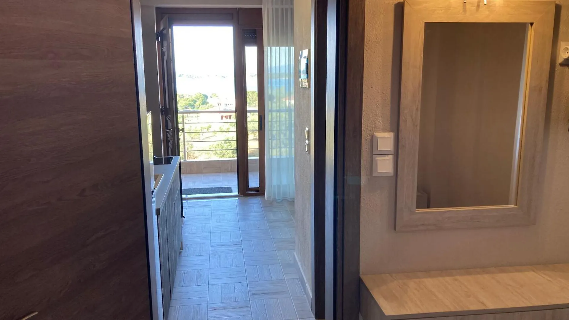 Thealos Rooms Vourvourou Apartment